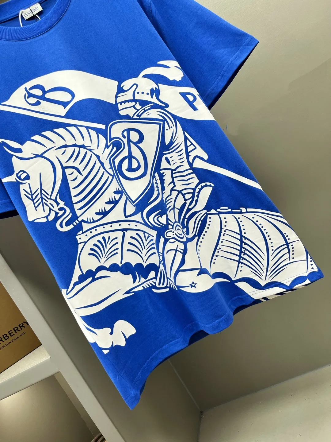 🅱️ 【BUR ， 】【In Stock 】 2025 Series， Burberry ， Same Style 。 BUR ， （EKD）， Blue ， ， ， ， ， ， ， ， ！！ ， 。 OV ， 。 ， ， ！！ bbr ， ，In Stock ， ！！ Sizes S、M、L、XL、XXL Size Size
